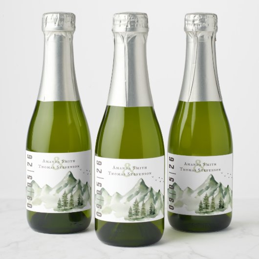 Elegant sereen groen berglandschap sparkling wijnetiket (Flessen)