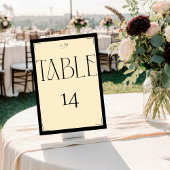 Elegant Serif Black Cream Monogram Table Number Kaart