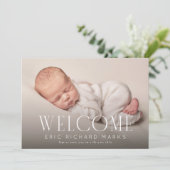 Elegant Serif Welkom Horizontale Baby Foto Geboort Aankondiging (Staand voorkant)