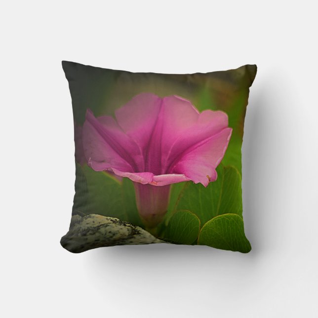 Elegant Sierkussen - Roze Petunia (Voorkant)