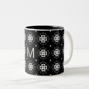 Elegant Sierlijk Zwart en Wit Patroon Monogram Tweekleurige Koffiemok