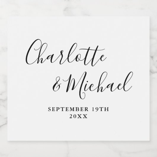Elegant Signature Script Black and White Wedding Bier Etiket (Enkel label)