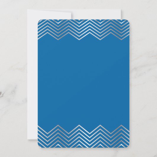 Elegant Silver Chevron Graduation Party Invitation Kaart (Achterkant)