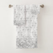 Elegant Silver Floral Glittery Glam Bath Set Bad Handdoek (Insitu)