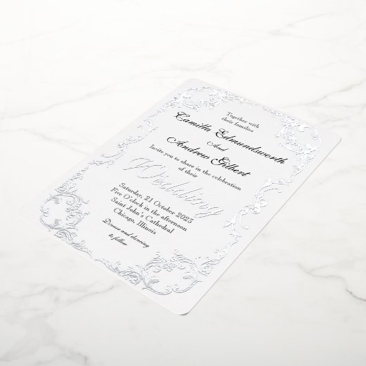 Elegant Silver Flourish Border Wedding Folie Uitnodiging (Gedraaid)