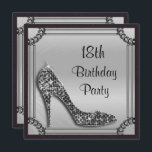 Elegant Silver Framed Black Stiletto 18th Birthday Kaart<br><div class="desc">Mooie, elegante 18e verjaardag feestdagen voor vrouwen en meisjes. Aan de voorzijde van deze sjabloon bevindt zich een , neushoornjuwelen met ruitvormige stiletto/hielkop, op een gradiënt met een verbluffend zilver lijst, allemaal bedrukt op een zwarte lederen textuurachtergrond. De achterzijde heeft het zelfde achtergrondontwerp maar met twee stiletto schoenen in elke...</div>