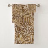 Elegant Silver Gold Glitter Foliage Pattern Chic Bad Handdoek (Insitu)