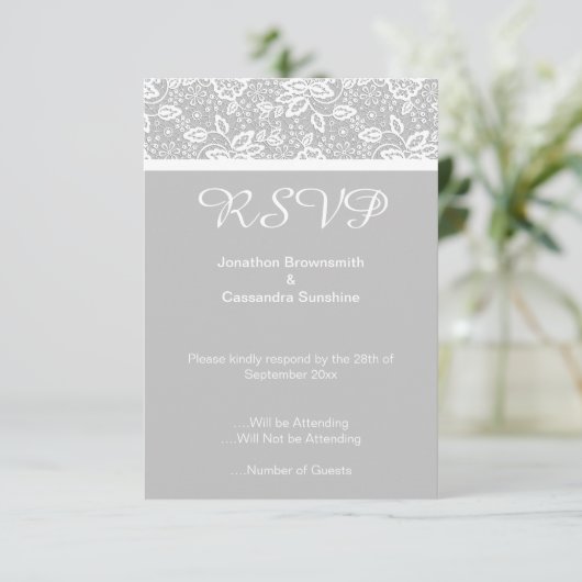 ELEGANT SILVER GRAY WHITE LACE RSVP KAART (Staand voorkant)