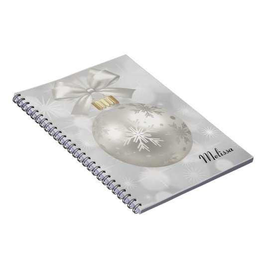 Elegant Silver-kerstbal op Bokeh Lights Notitieboek (Rechterzijde)