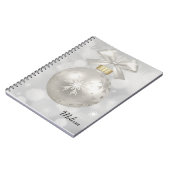 Elegant Silver-kerstbal op Bokeh Lights Notitieboek (Linkerzijde)