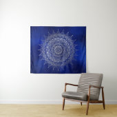 Elegant Silver over Deep Blue Floral Henna Mandala Wandkleed (In Situ (horizontaal))
