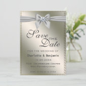 Elegant Silver Ribbon & Gemstone Save the Date (Staand voorkant)