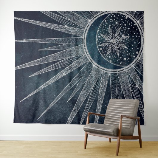 Elegant Silver Sun Moon Doodle Mandala Blue Design Wandkleed (In Situ (horizontaal))