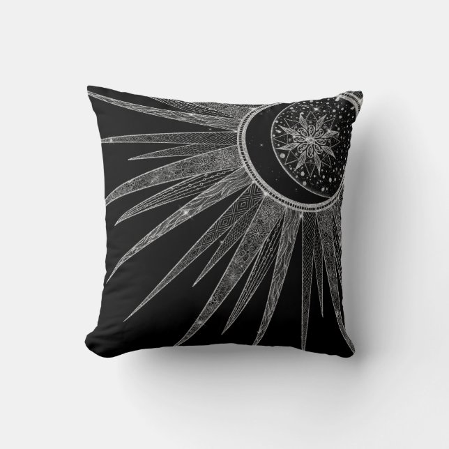 Elegant Silver Sun Moon Mandala Black Design Kussen (Voorkant)