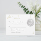 Elegant Silver Winter Wedding RSVP Kaartje (Staand voorkant)
