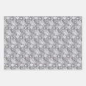 Elegant Silvery White Snowflakes Winter Grey Inpakpapier Vel (Voorkant 3)