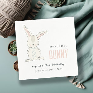 Elegant Simple Cute Pink Blush Bunny Kids Birthday Servet