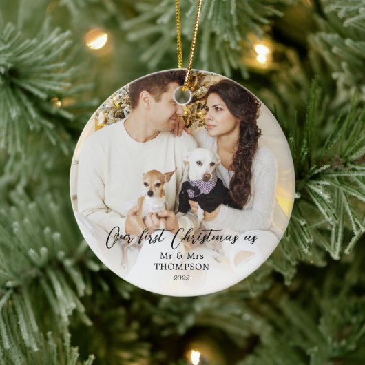 Elegant Simple First Kerstmis als Mr & Mrs Foto Keramisch Ornament (Boom)