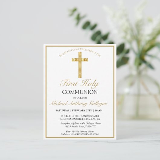 Elegant Simple Gold Cross First Heilige Communie Uitnodiging Briefkaart (Staand voorkant)