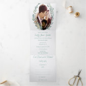 Elegant Simple Modern Green Floral Wreath Wedding Drieluik Uitnodiging (Binnen)