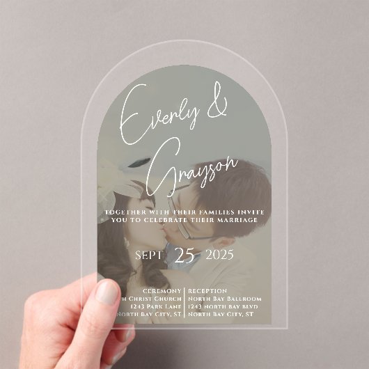 Elegant Simple Modern Minimalist Photo Wedding Acryl Uitnodigingen (Insitu (Draagbaar))