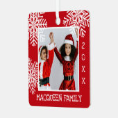 Elegant Simple Red White Snowflake Fotokerstmis Metalen Ornament (Voorkant links)