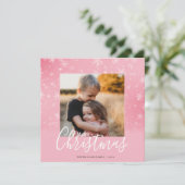 Elegant Simple Snowy Roze kerstfoto Feestdagenkaart (Staand voorkant)