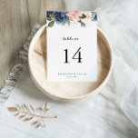 Elegant Simple Winter Floral Calligraphy Wedding Kaart<br><div class="desc">Dit elegante simpele winterkalligrafie trouwlijstnummer is perfect voor een moderne bruiloft. Het ontwerp is voorzien van prachtige, met de hand geschilde donkerblauw, blauw, jaloers, roze, blozen, gouden bloemen en groene bladeren, die in elegante bouquets zijn gebundeld. Dit is een dubbelzijdig tabelnummer. Voeg elk tabelnummer toe dat u aan uw karretje...</div>