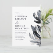 Elegant Smoky Flowers Side Text Navy Weddenschap Kaart (Staand voorkant)