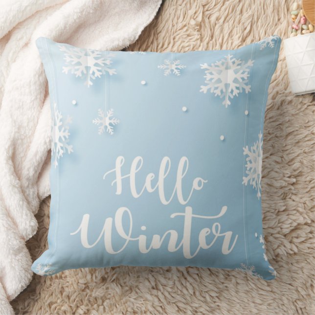 Elegant Snowflake Pillow in Soft Blue Kussen (Deken)