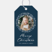 Elegant Snowflake Wreath Navy Holiday Foto Cadeaulabel (Voorkant)