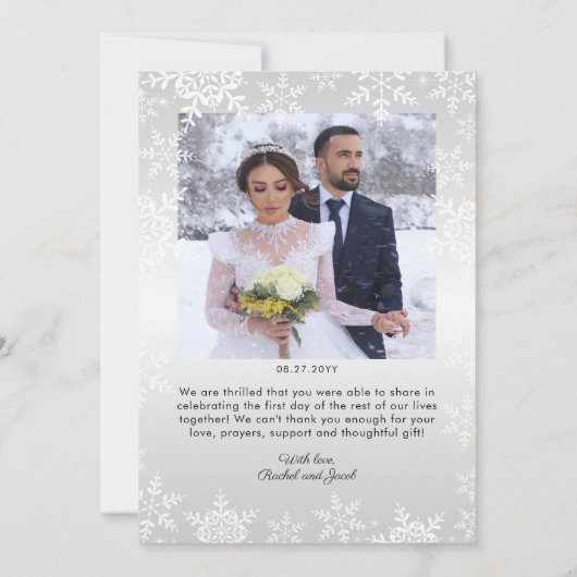 Elegant Snowflakes & Script 2-foto Winter Wedding Bedankkaart (Achterkant)
