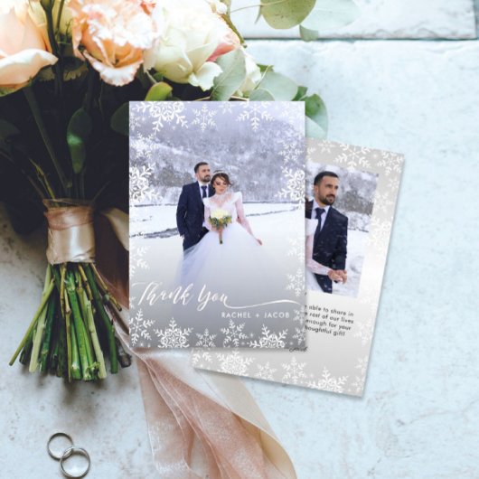 Elegant Snowflakes & Script 2-foto Winter Wedding Bedankkaart