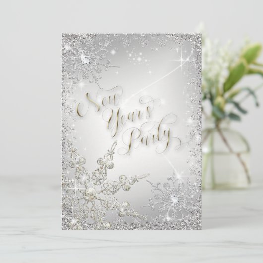Elegant Snowflakes Silver Sparkle nieuwjaarsfeest Kaart (Staand voorkant)