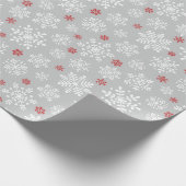 Elegant snowflakes white on grey cadeaupapier (Hoek)
