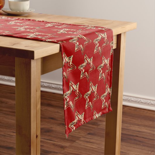 Elegant Starry Pattern Faux Gold Stars Festive Red Lange Tafelloper (Voorbeeld)