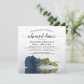 Elegant Steel Blue Roos Wedding Rehearsal & Dinner Kaart (Staand voorkant)
