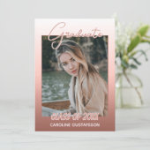 Elegant Stijlvol Ombre Coral Blush Pink Afstuderen Aankondiging (Staand voorkant)