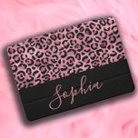 Elegant Stijlvol Roze Zwarte Leopard Print Name iPad Pro Cover<br><div class="desc">Elegante en stijlvolle roze en zwarte luipaard print iPad Pro-cover,  aangepast aan jouw naam in een modern script.</div>