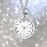 Elegant stijlvol zilver monogram Ketting horloge<br><div class="desc">Creëer uw eigen aangepaste, gepersonaliseerde, stijlvolle stijlvolle, stijlvolle faux gouden zwart-wit uren, monogram, dames, legering hoesje en ketting, zilveren ketting horloge. Gewoon typen in jouw naam / monogram / initialen, aan te passen. Maakt een geweldig cadeau, voor verjaardag, afstuderen, moederdag, kerst, feestdagen, bruiloft, huwelijksverjaardag, Valentijnsdag, en meer, voor uw dierbaren,...</div>