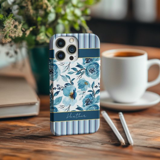 Elegant stoffig blauw bloemen wit streep monogram iPhone hoesje