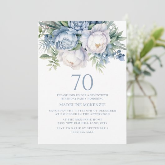 Elegant Stoffig Blauw Wit Bloemen 70ste Verjaardag Kaart (Staand voorkant)