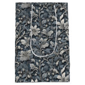 Elegant stoffig blauw zilver wit grijs bloemen medium cadeauzakje (Achterkant)