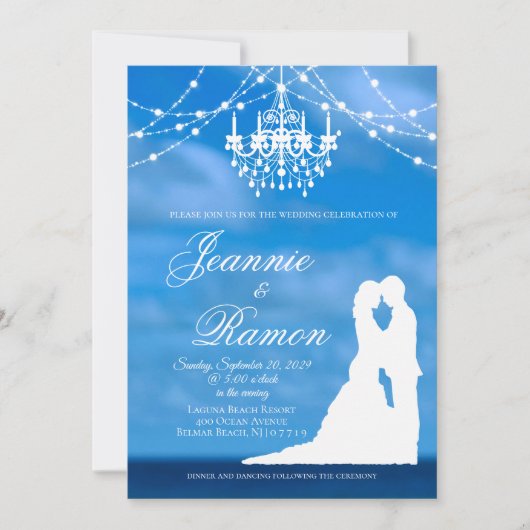 Elegant Strand, Paar & Kroonluchter Zomer Bruiloft Kaart (Voorkant)