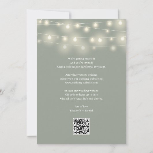 Elegant String Lights Sage Green QR Code Wedding Save The Date (Achterkant)