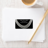 Elegant String of Pearls on Black Etiket (Insitu)