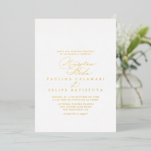 Elegant Stylish Calligraphy Nuestra Boda Gold Folie Uitnodiging (Staand Voorkant)