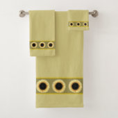 Elegant, Stylish Sunflowers on Beige Bad Handdoek (Insitu)