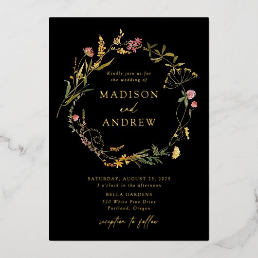 Elegant Summer Wildflower Wreath Black Wedding Folie Uitnodiging (Voorkant)