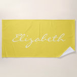 Elegant Summer Yellow Handgeschreven Script Name Strandlaken<br><div class="desc">Deze handdoek op een aangepast strand is voorzien van jouw naam in een prachtig handgeschreven script dat op een stijlvolle zomerlichtgele achtergrond staat. Geweldig cadeauidee.</div>